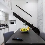 R76A Apartment With Ac